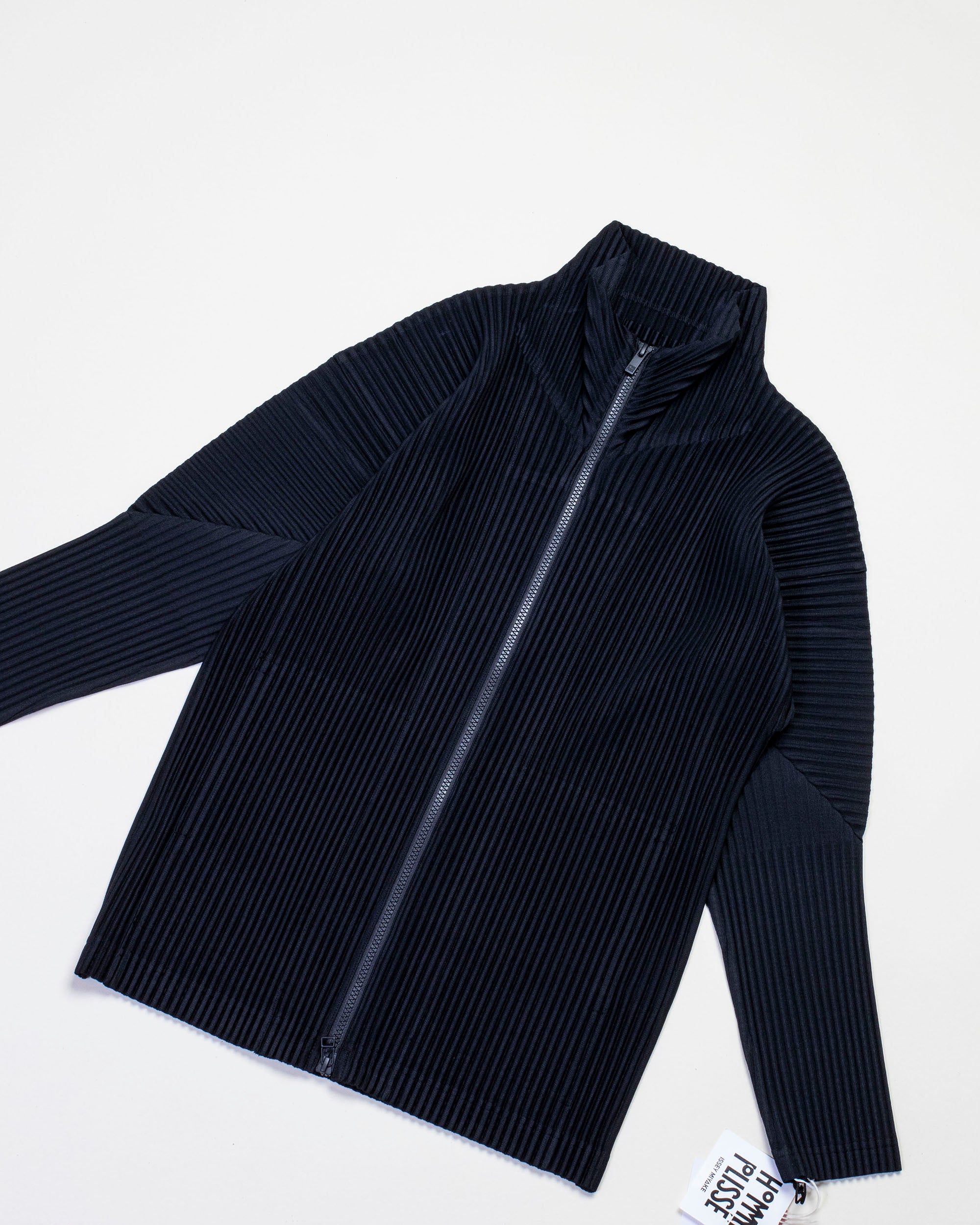 homme plissé issey miyake zip turtleneck | noodle stories