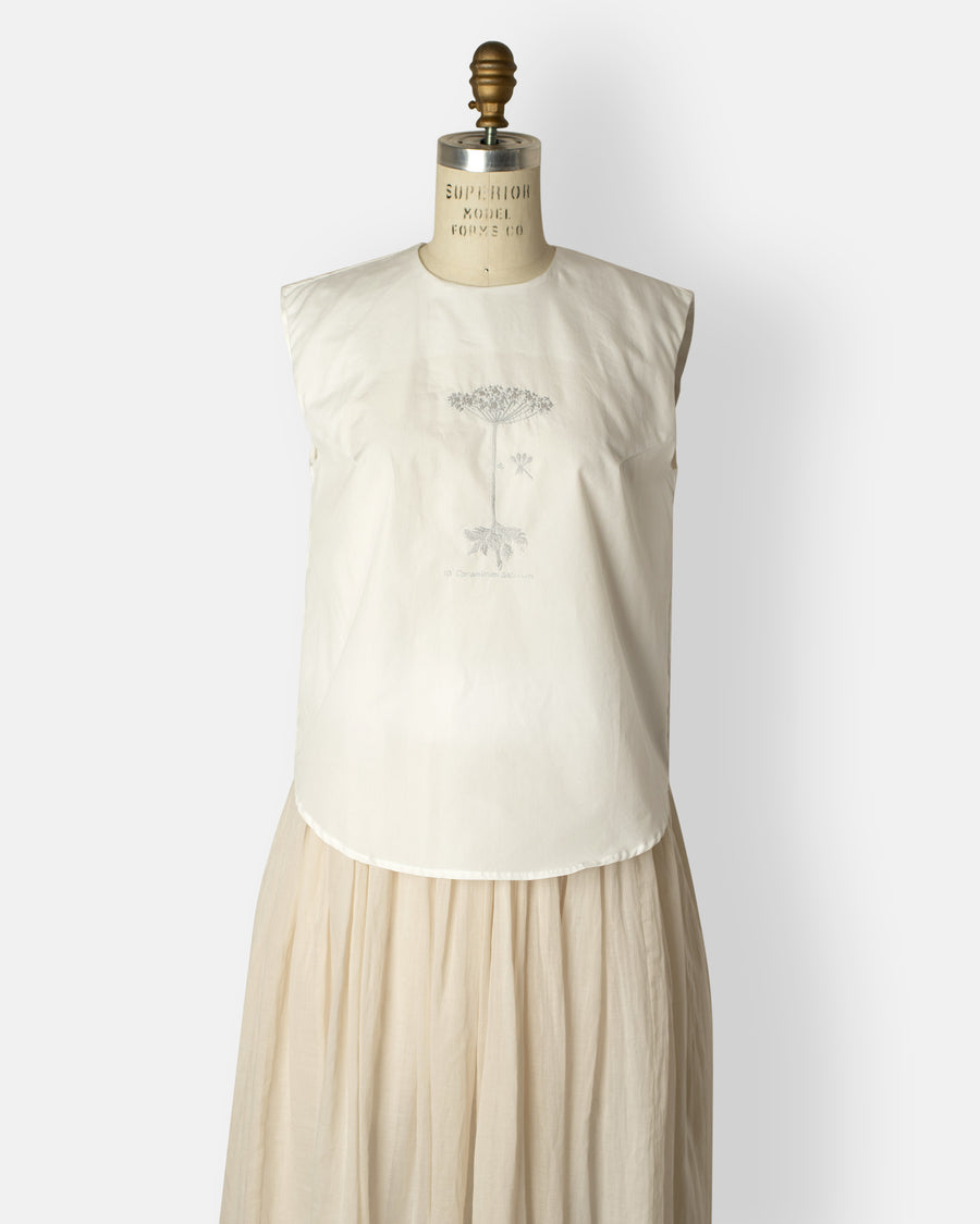 sleeveless top with hand embroidery