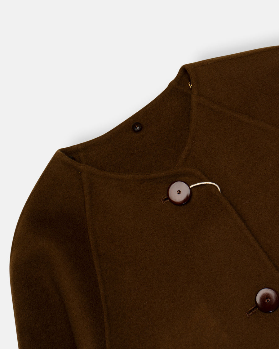 attached collar coat