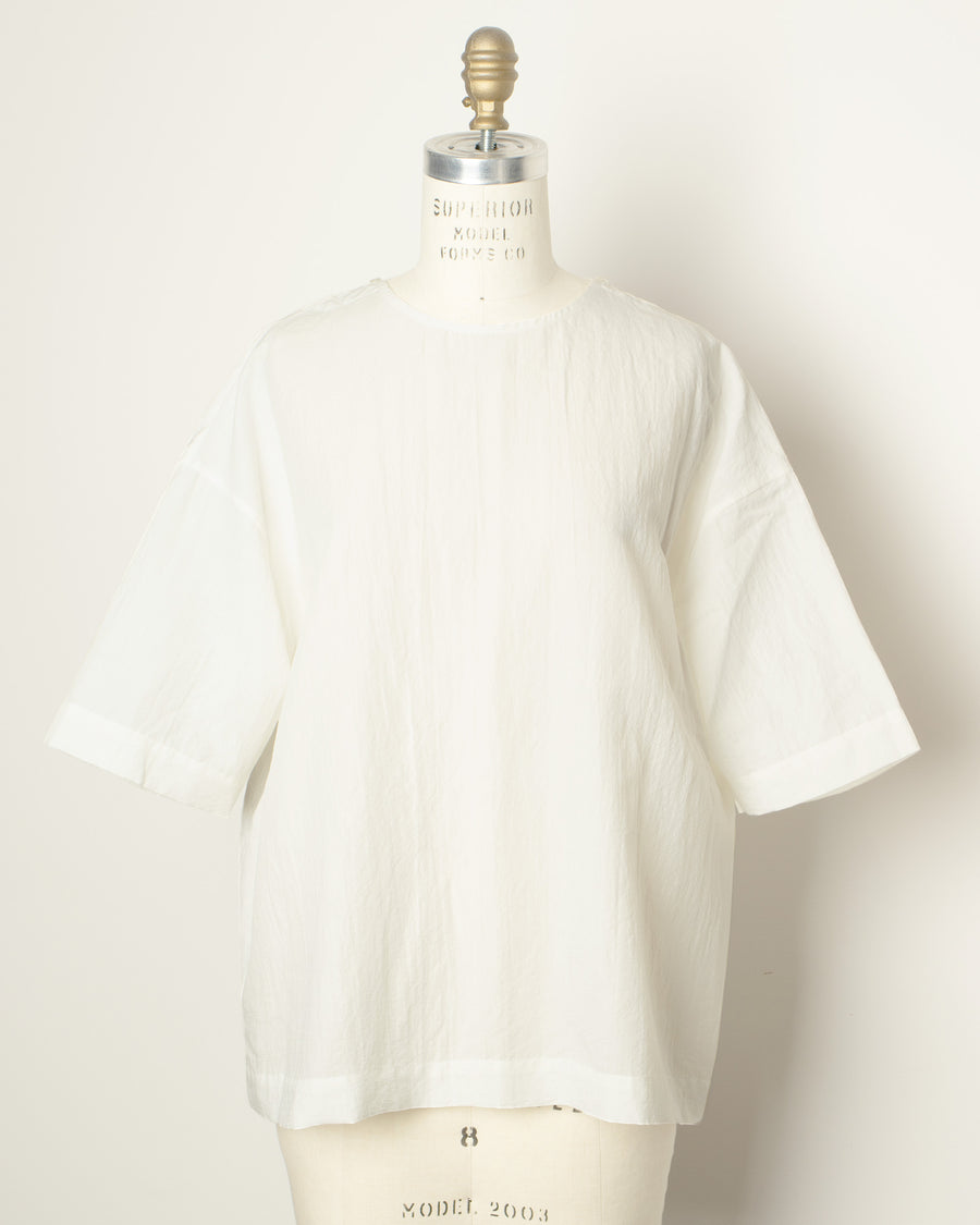 shoulder button woven tee