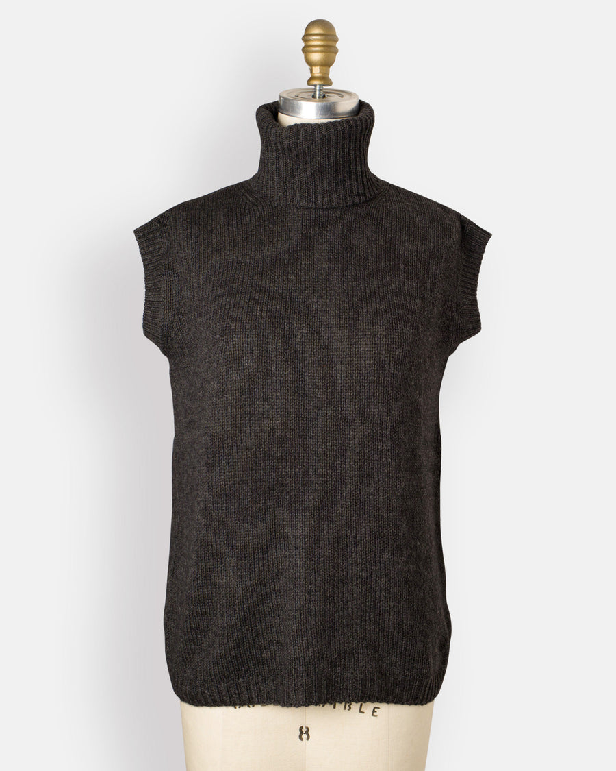 mole sleeveless turtleneck