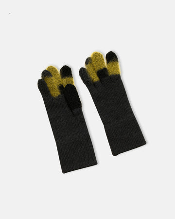 patched short gloves