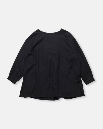 boiled wool plain boatneck back pintuck shirt black